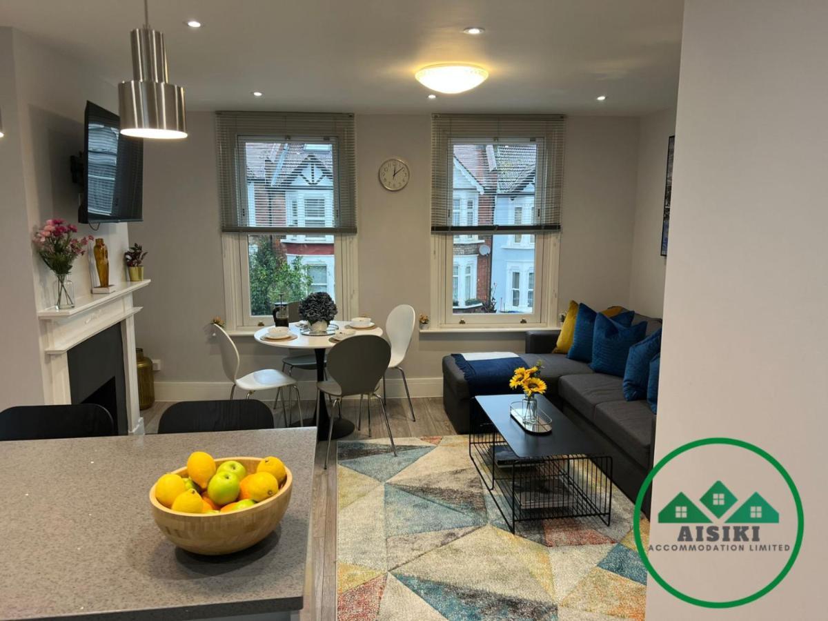 Aisiki Apartments At Stanhope Road, North Finchley, Airconditioned Multiple 2 Or 3-Bedroom, Pet-Friendly Duplex Flats, King Or Twin Beds, Airconditioned & Free Wi-Fi Экстерьер фото