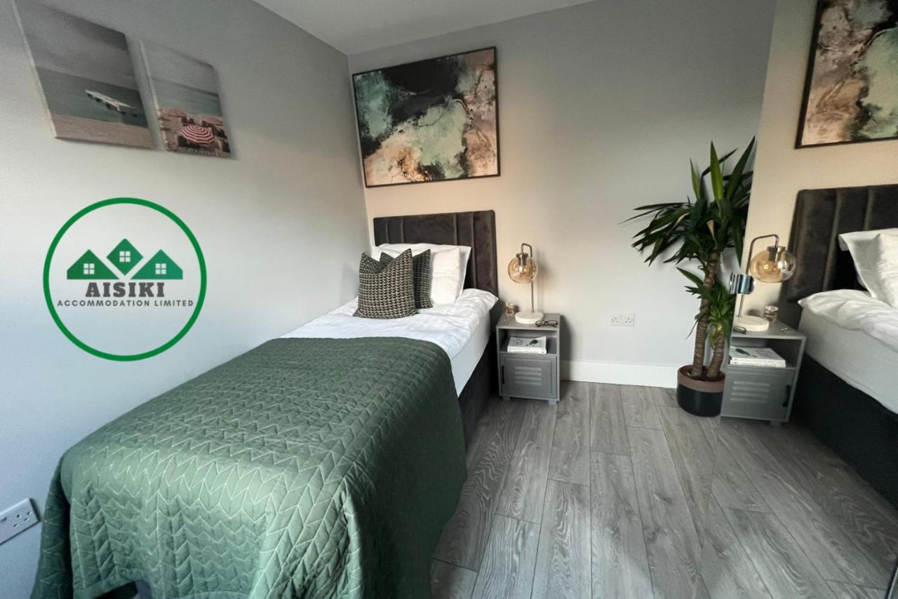 Aisiki Apartments At Stanhope Road, North Finchley, Airconditioned Multiple 2 Or 3-Bedroom, Pet-Friendly Duplex Flats, King Or Twin Beds, Airconditioned & Free Wi-Fi Экстерьер фото