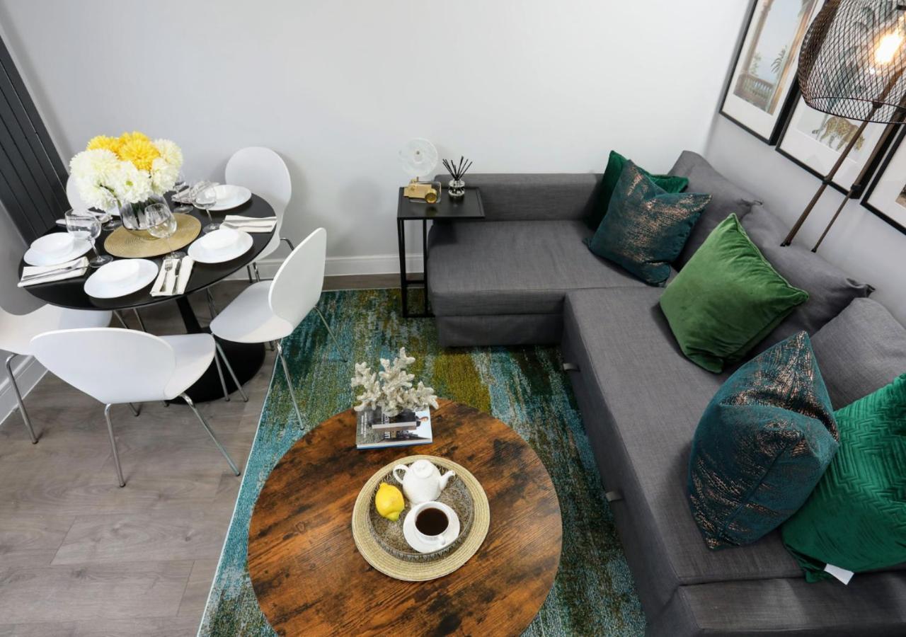 Aisiki Apartments At Stanhope Road, North Finchley, Airconditioned Multiple 2 Or 3-Bedroom, Pet-Friendly Duplex Flats, King Or Twin Beds, Airconditioned & Free Wi-Fi Экстерьер фото