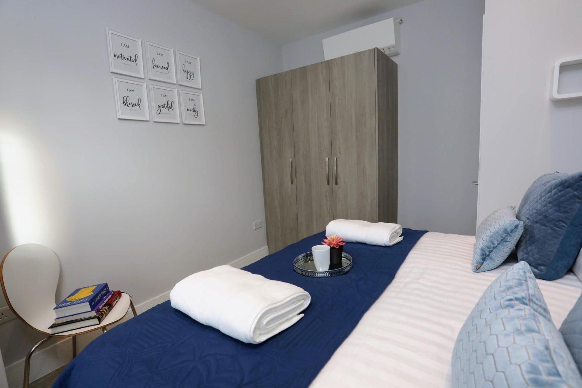 Aisiki Apartments At Stanhope Road, North Finchley, Airconditioned Multiple 2 Or 3-Bedroom, Pet-Friendly Duplex Flats, King Or Twin Beds, Airconditioned & Free Wi-Fi Экстерьер фото