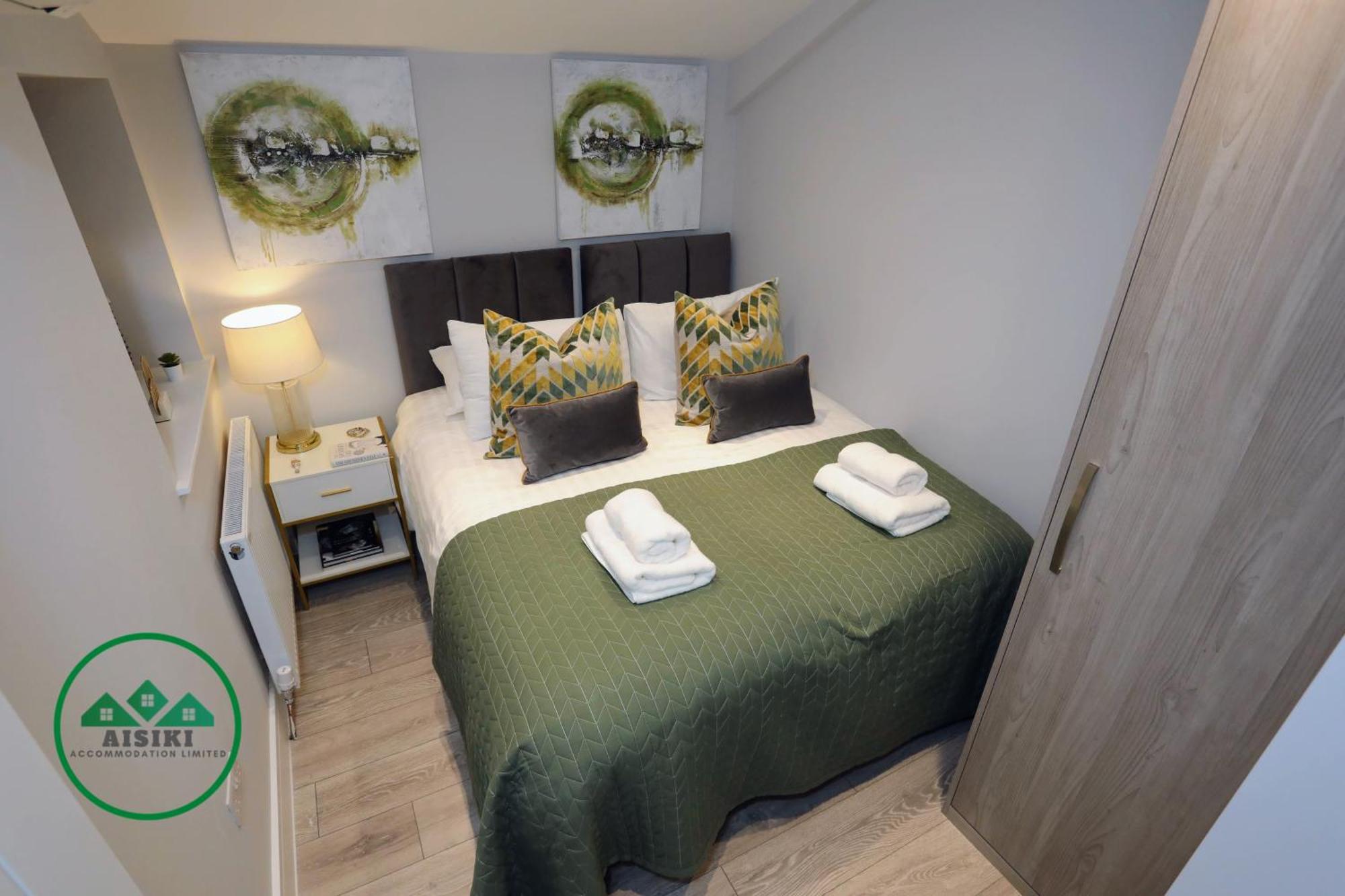 Aisiki Apartments At Stanhope Road, North Finchley, Airconditioned Multiple 2 Or 3-Bedroom, Pet-Friendly Duplex Flats, King Or Twin Beds, Airconditioned & Free Wi-Fi Экстерьер фото