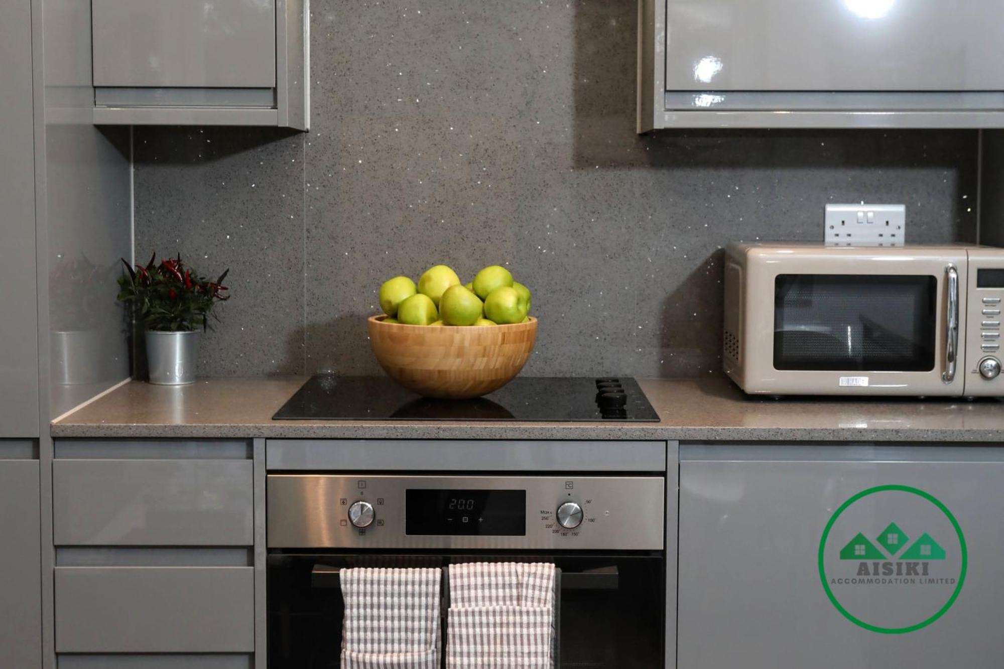 Aisiki Apartments At Stanhope Road, North Finchley, Airconditioned Multiple 2 Or 3-Bedroom, Pet-Friendly Duplex Flats, King Or Twin Beds, Airconditioned & Free Wi-Fi Экстерьер фото